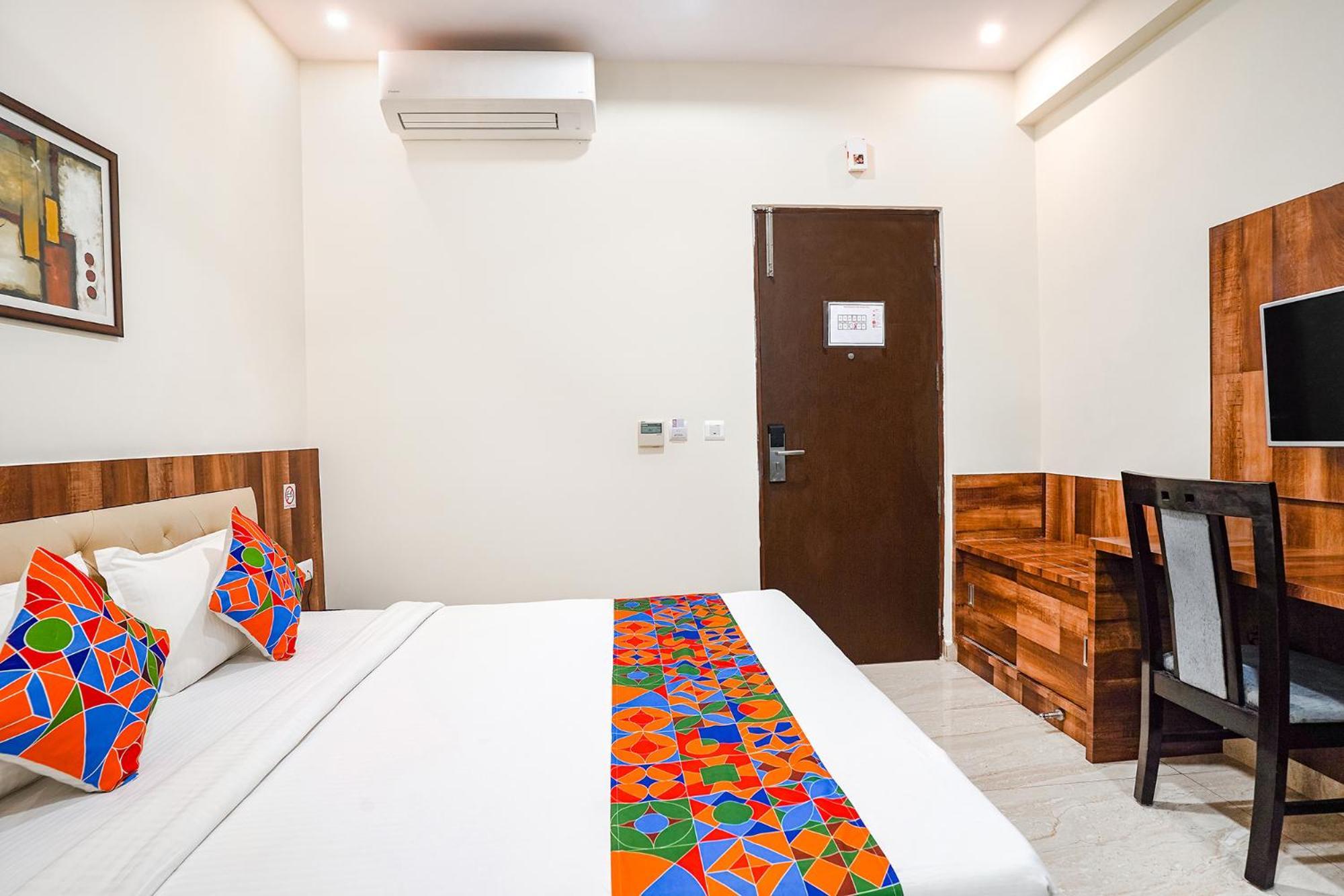 Fabhotel Wonder Stay Suite Rooms - Nr Aecs Layout Main Road バンガロール エクステリア 写真