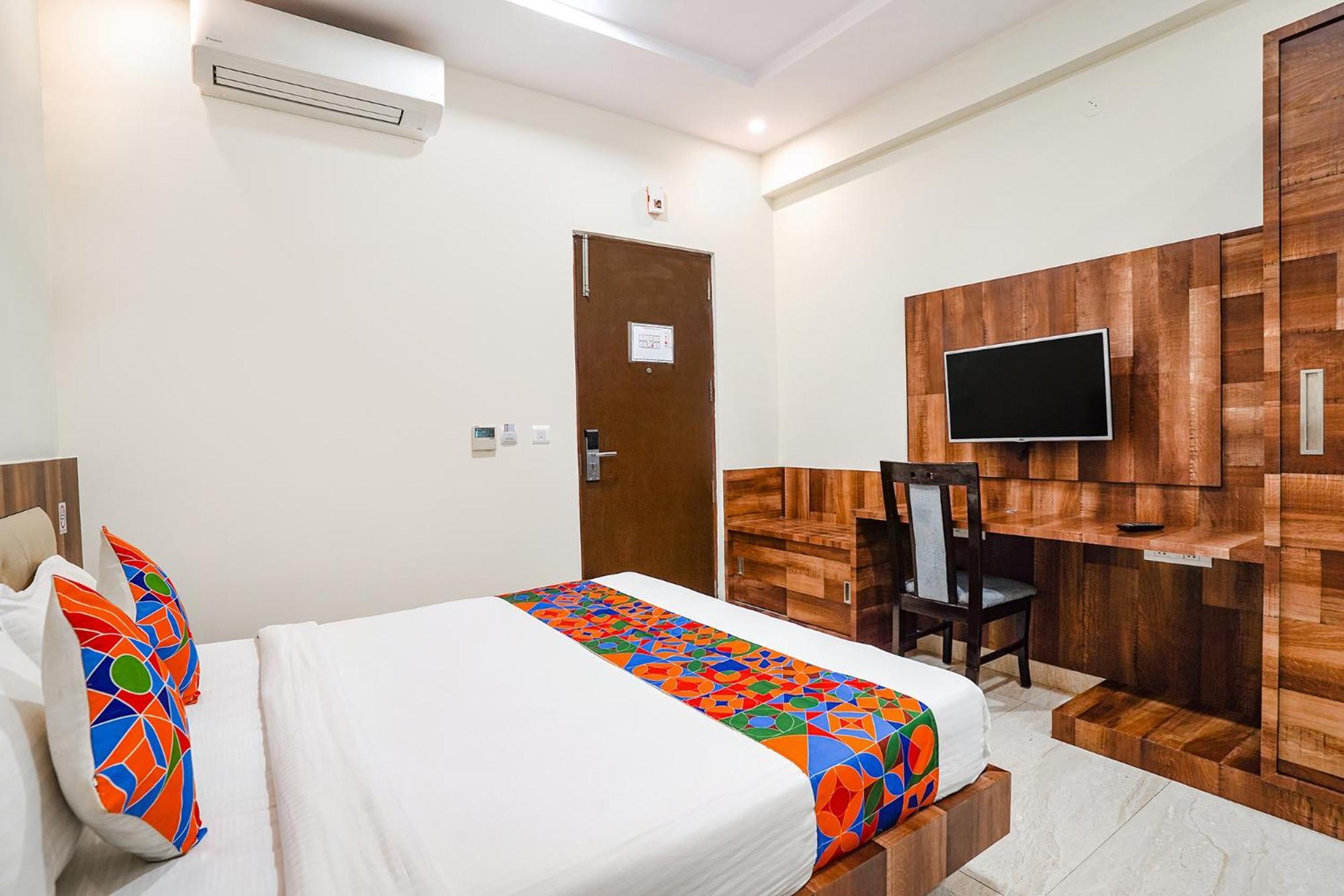 Fabhotel Wonder Stay Suite Rooms - Nr Aecs Layout Main Road バンガロール エクステリア 写真